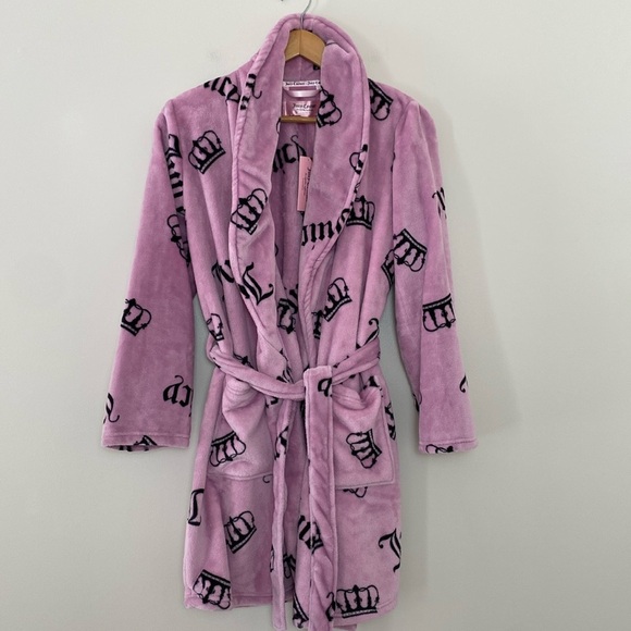 Juicy Couture Plush Soft Logo Graphic Robe JC Crowns Mauve and Black Size S M - Picture 10 of 10